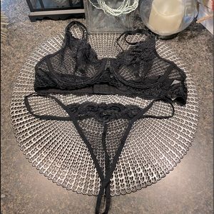 Women Garter 3 Piece Set…😜😜😜